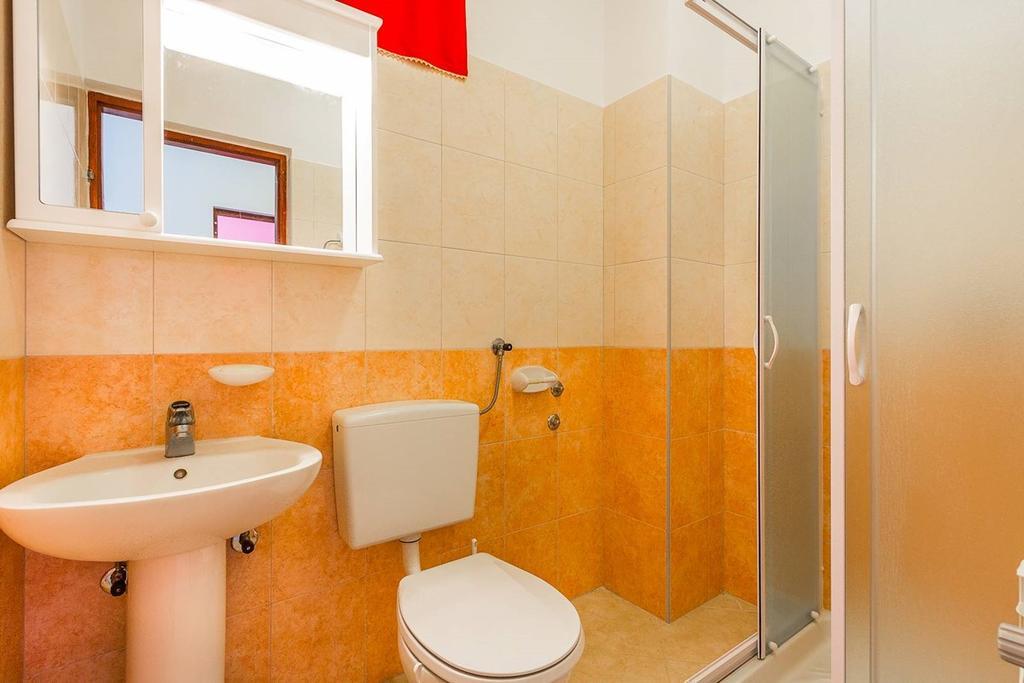 Apartments Valbandon Fazana Exterior photo